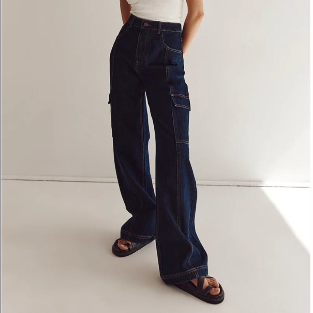 DISSH BRODY INDIGO MID RISE CARGO, Size 4 (Waist 27)